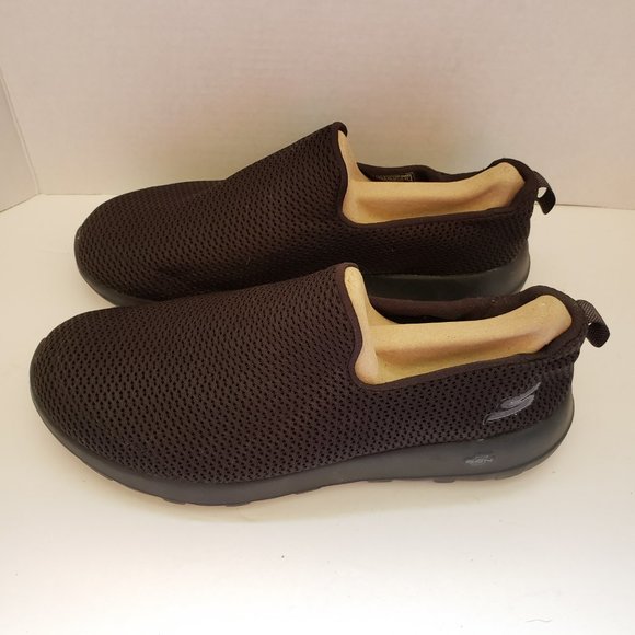 Sketchers Goga Max Wide Fit Slip On Sneaker Shoe